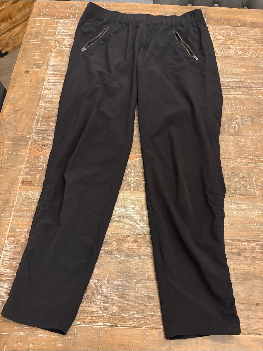 Women’s Black Athleta size 6 joggers